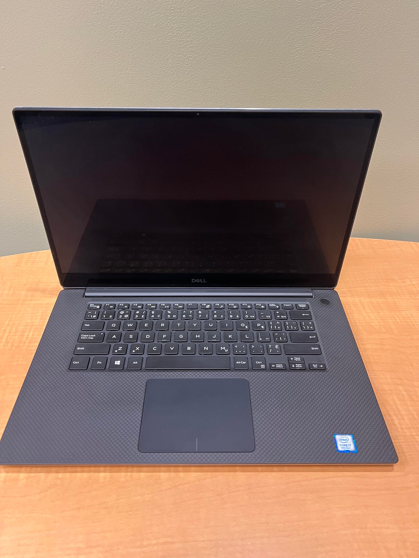 2020 Dell XPS 15 - 7590